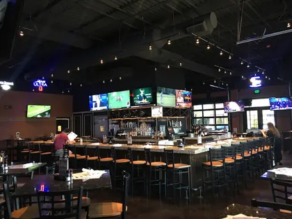 Jonathan's Grille, business photo 4