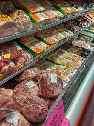 JR's Foodland, business photo 2