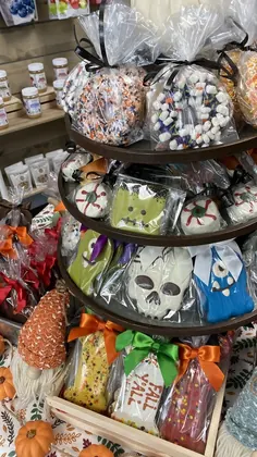 Licker & Whine Pet Market, business photo 4