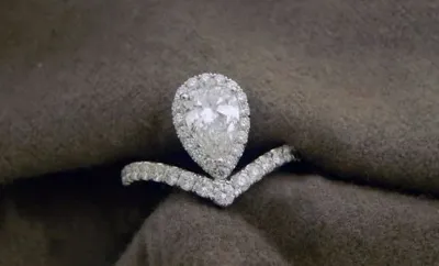 Platinum and Gold Jewelers, business photo 1