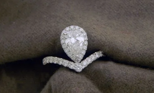 Platinum and Gold Jewelers business photo