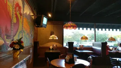 Sir Pizza-Memorial Blvd., business photo 3