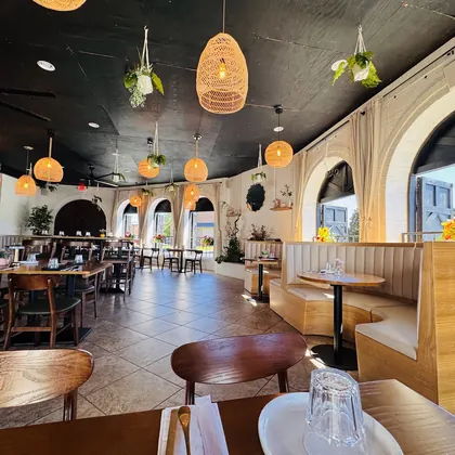 U&I Restaurant and Bar, business photo 2